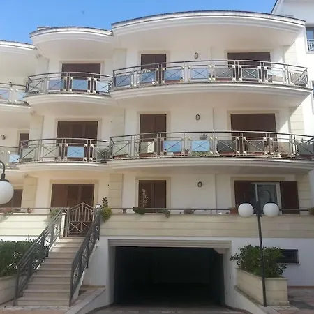 In Cond. Belvedere